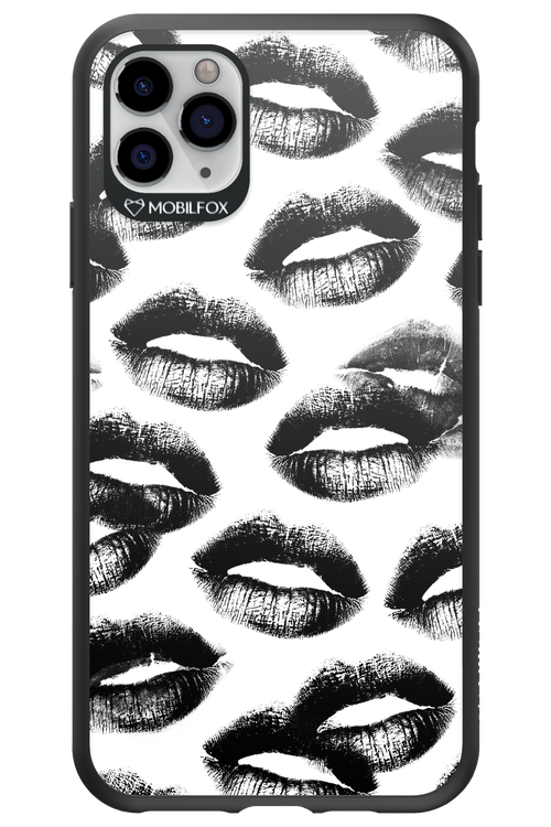 Ghost Kiss - Apple iPhone 11 Pro Max