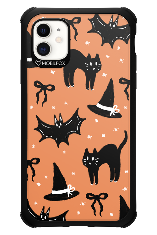 Cat & Bat - Apple iPhone 11