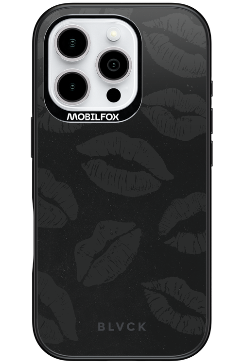 Dark Lips - Apple iPhone 16 Pro