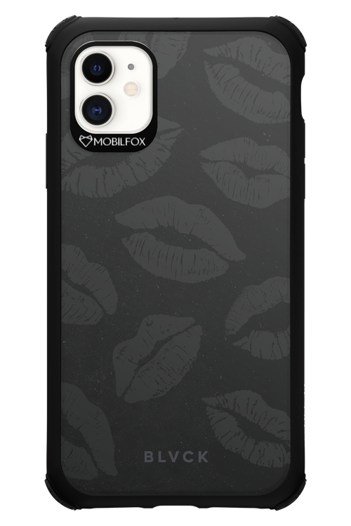 Dark Lips - Apple iPhone 11