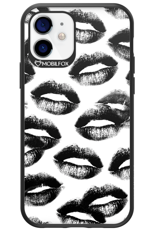 Ghost Kiss - Apple iPhone 12