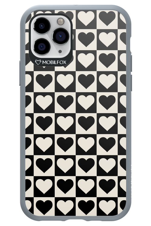 Checkered Heart - Apple iPhone 11 Pro