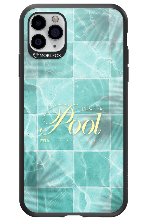 Into the Pool - Apple iPhone 11 Pro Max