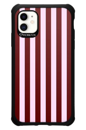 Circus Romance - Apple iPhone 11