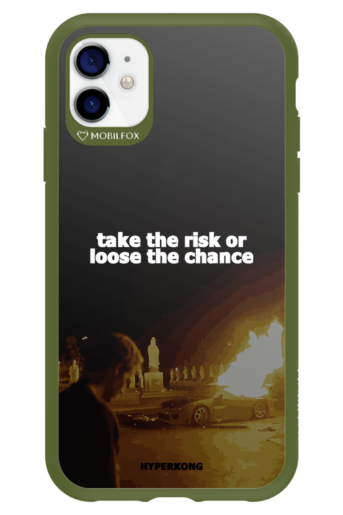 RISK - Apple iPhone 11