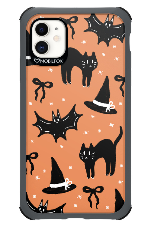 Cat & Bat - Apple iPhone 11