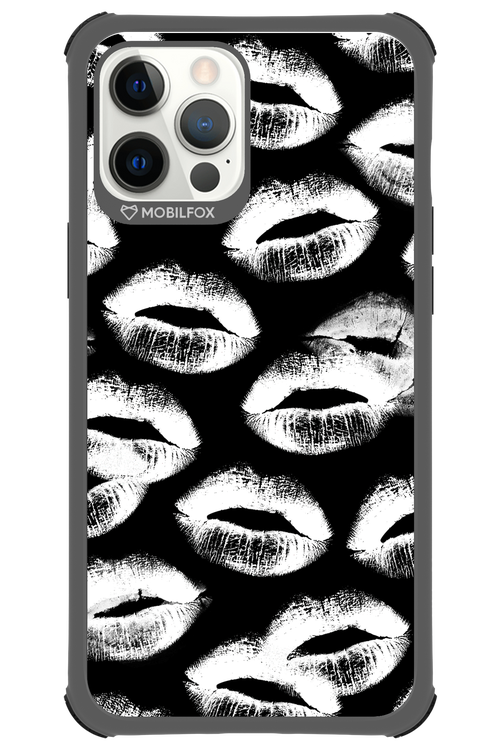 Ghost Kiss Black - Apple iPhone 12 Pro Max