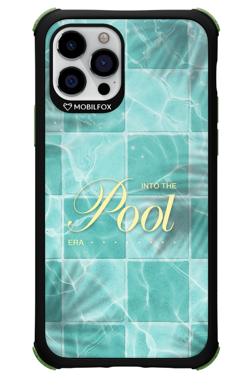 Into the Pool - Apple iPhone 12 Pro