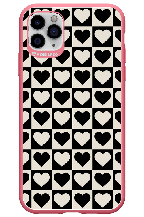 Checkered Heart - Apple iPhone 11 Pro Max