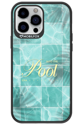 Into the Pool - Apple iPhone 13 Pro Max