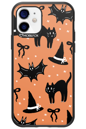 Cat & Bat - Apple iPhone 12