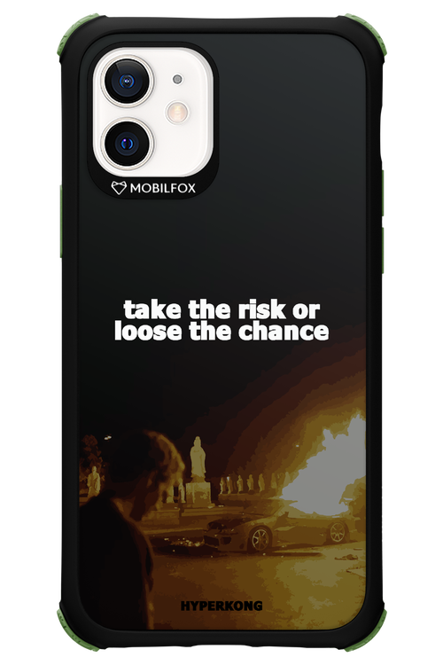 RISK - Apple iPhone 12