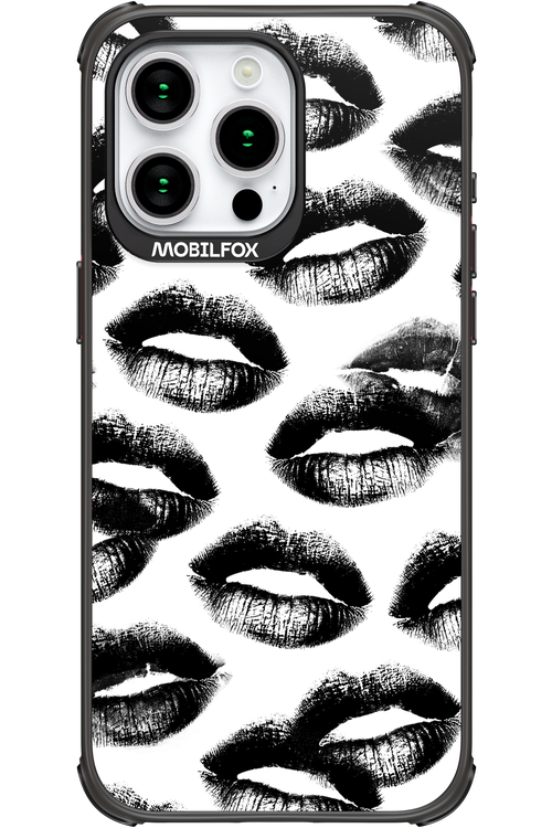 Ghost Kiss - Apple iPhone 15 Pro Max