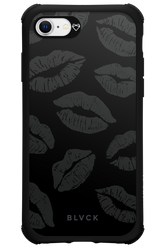 Dark Lips - Apple iPhone 8