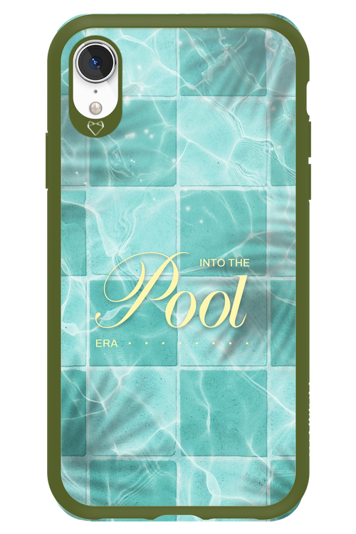 Into the Pool - Apple iPhone XR