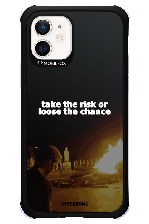 RISK - Apple iPhone 12