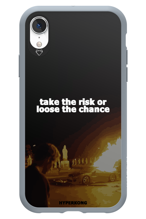 RISK - Apple iPhone XR