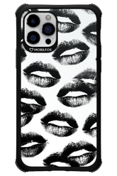 Ghost Kiss - Apple iPhone 12 Pro