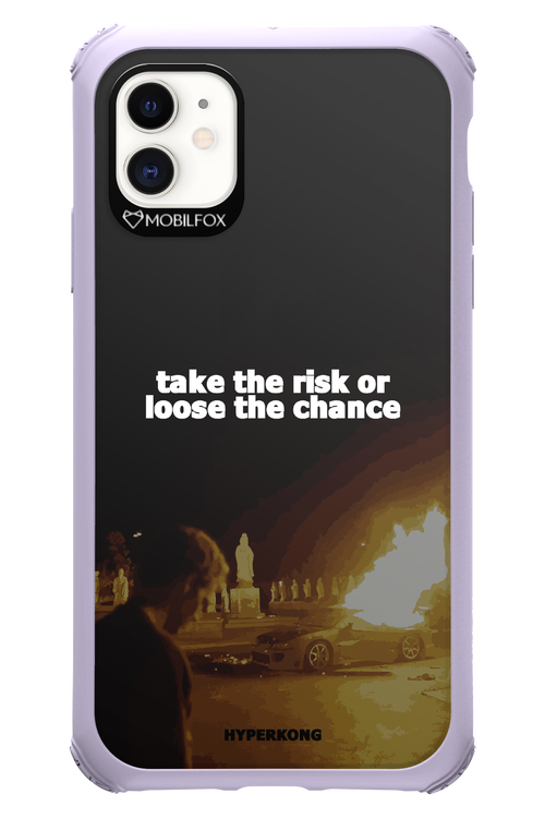 RISK - Apple iPhone 11