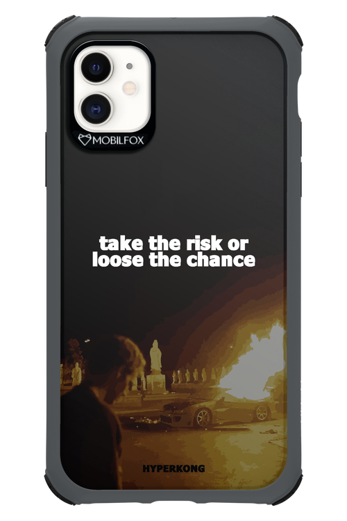 RISK - Apple iPhone 11