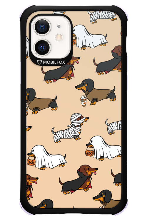 Scary Dachshund - Apple iPhone 12