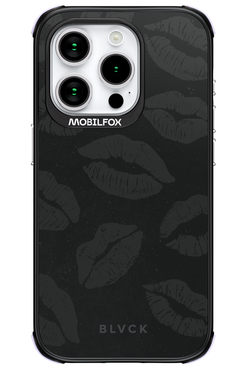Dark Lips - Apple iPhone 15 Pro
