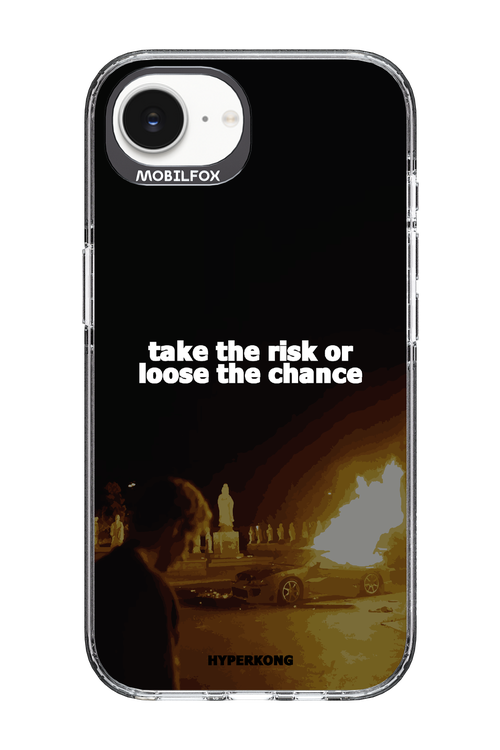 RISK - Apple iPhone 16e