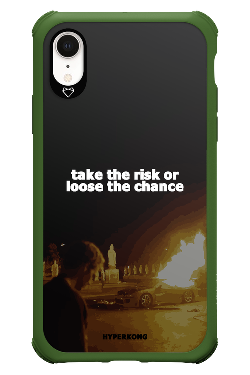 RISK - Apple iPhone XR