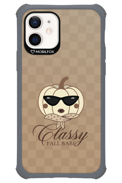 Fall Babe - Apple iPhone 12