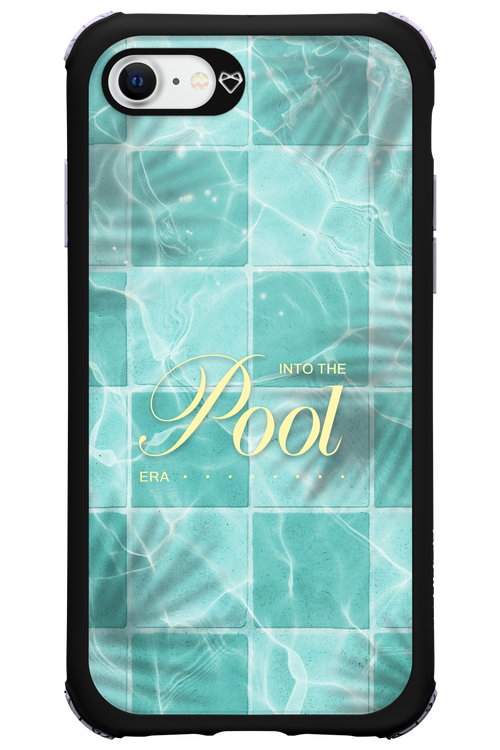 Into the Pool - Apple iPhone SE 2022