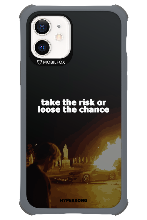 RISK - Apple iPhone 12