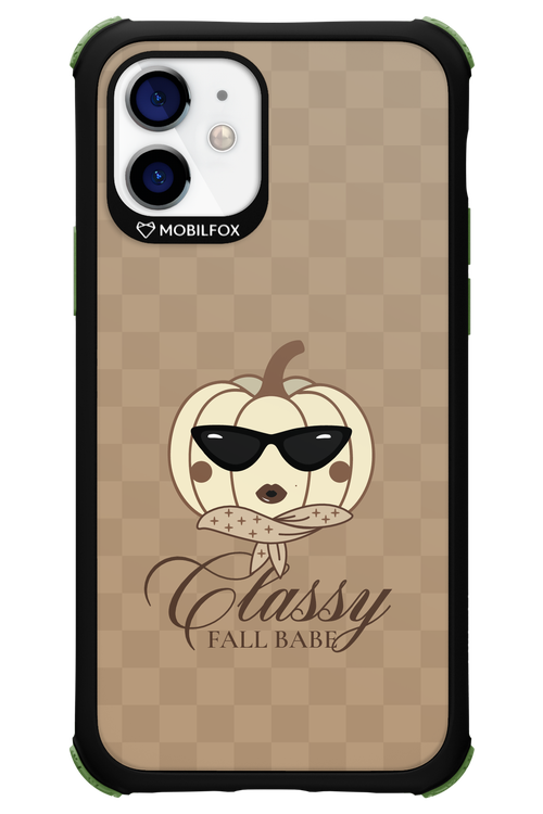 Fall Babe - Apple iPhone 12