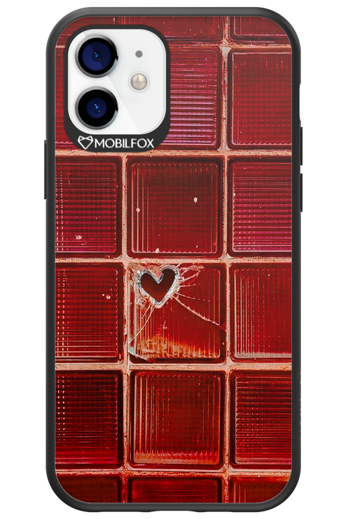 Heartbroken - Apple iPhone 12