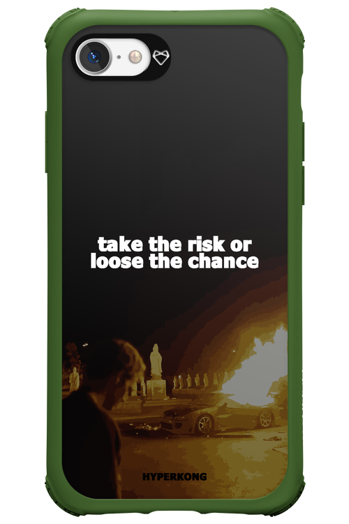 RISK - Apple iPhone 7