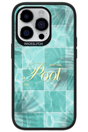 Into the Pool - Apple iPhone 14 Pro
