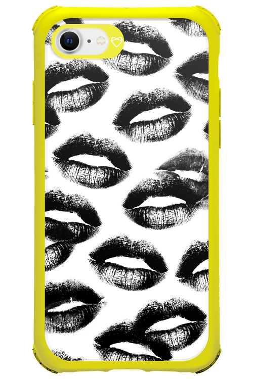 Ghost Kiss - Apple iPhone SE 2022